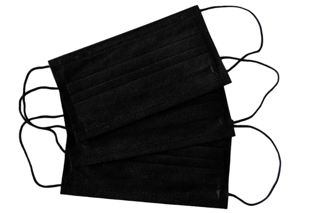 Маски Sense Черные 3-х слойные на резинке (50 шт)